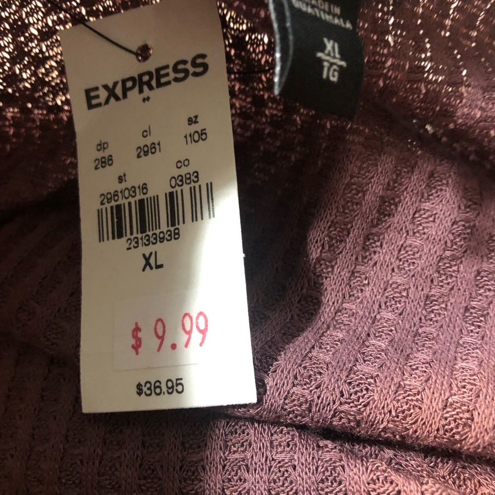 Express Top NWT - Picture 2 of 7